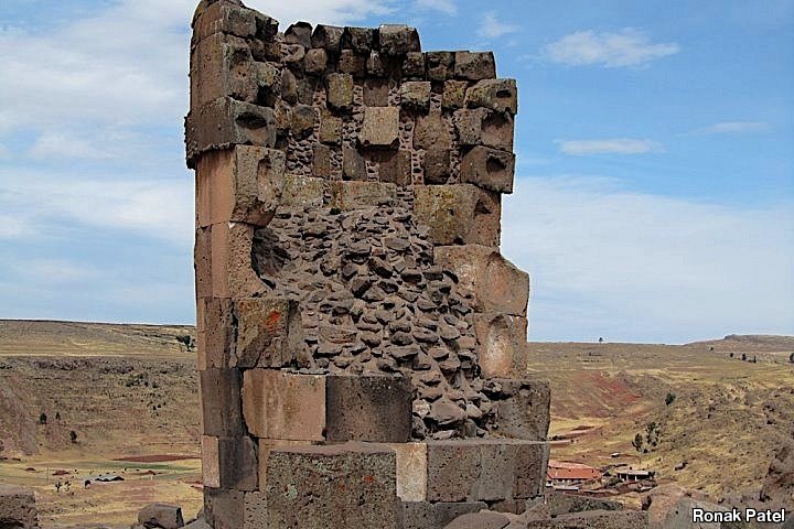 Chullpas de Sillustani, Peru