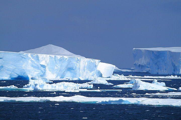 Antarctica Cruises Visitor Sites - Antarctic Sound