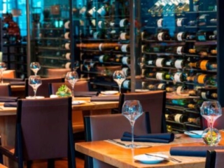 Renaissance Santiago Hotel, Chilean Wine Bar